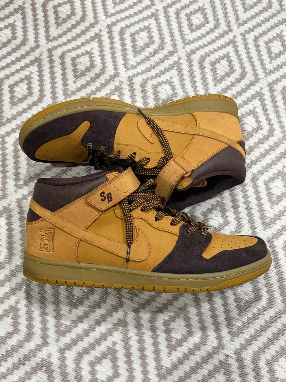 Nike Sb Dunk Mid Premium Lewis Marnell Sneakers Men’s Size 11.5